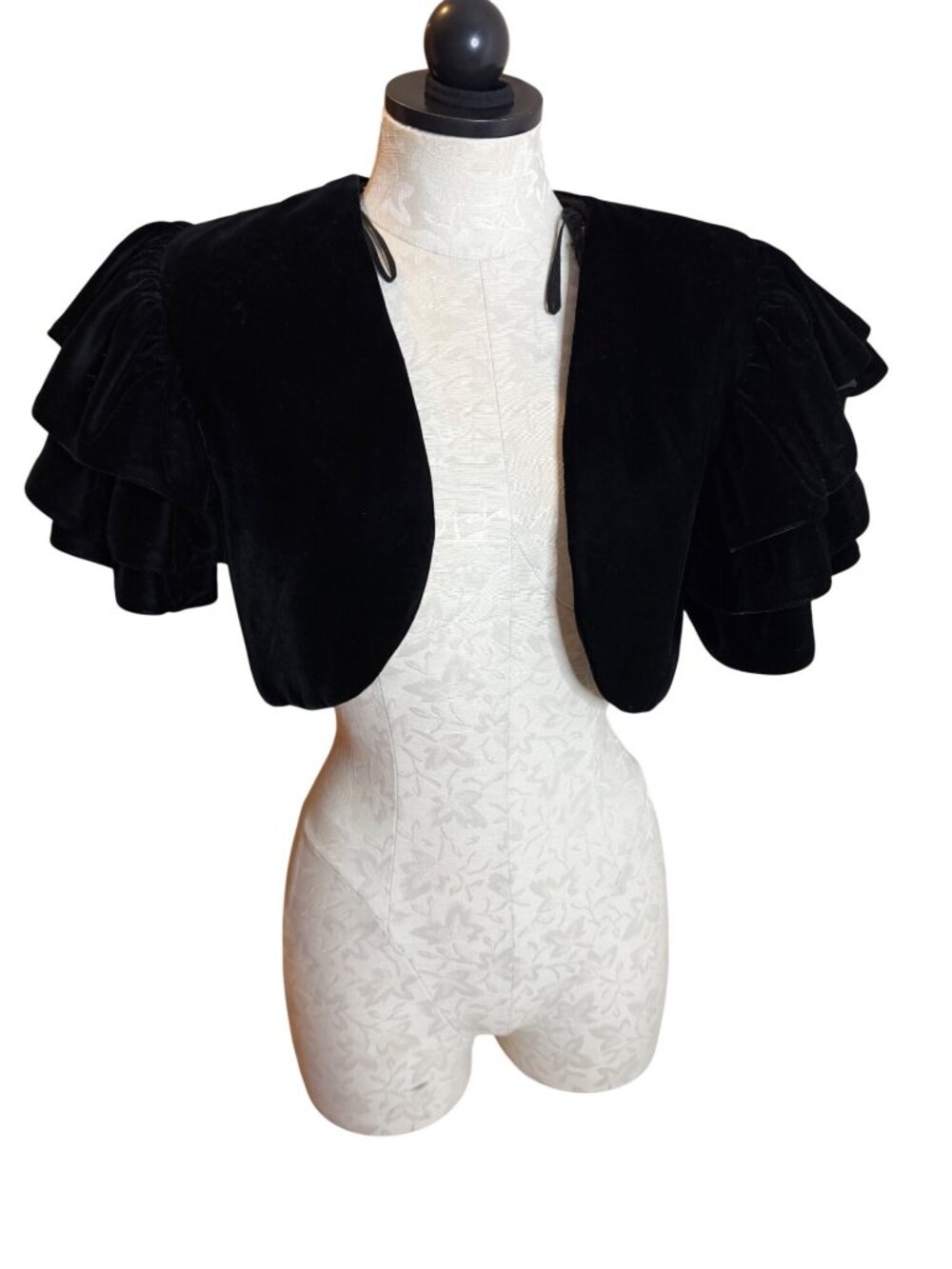 Julie Duroche Womens Velvet Ruffle Open Front Bolero Size 8 Black Vintage Rare